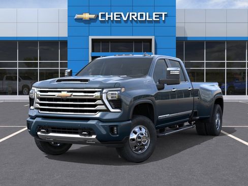New 2026 Chevrolet Silverado 3500 High Country w/ High Country Premium Package AWD/4WD image 6