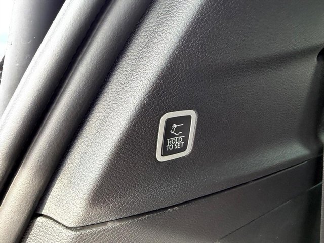 New 2027 Chrysler Pacifica Select FWD image 7