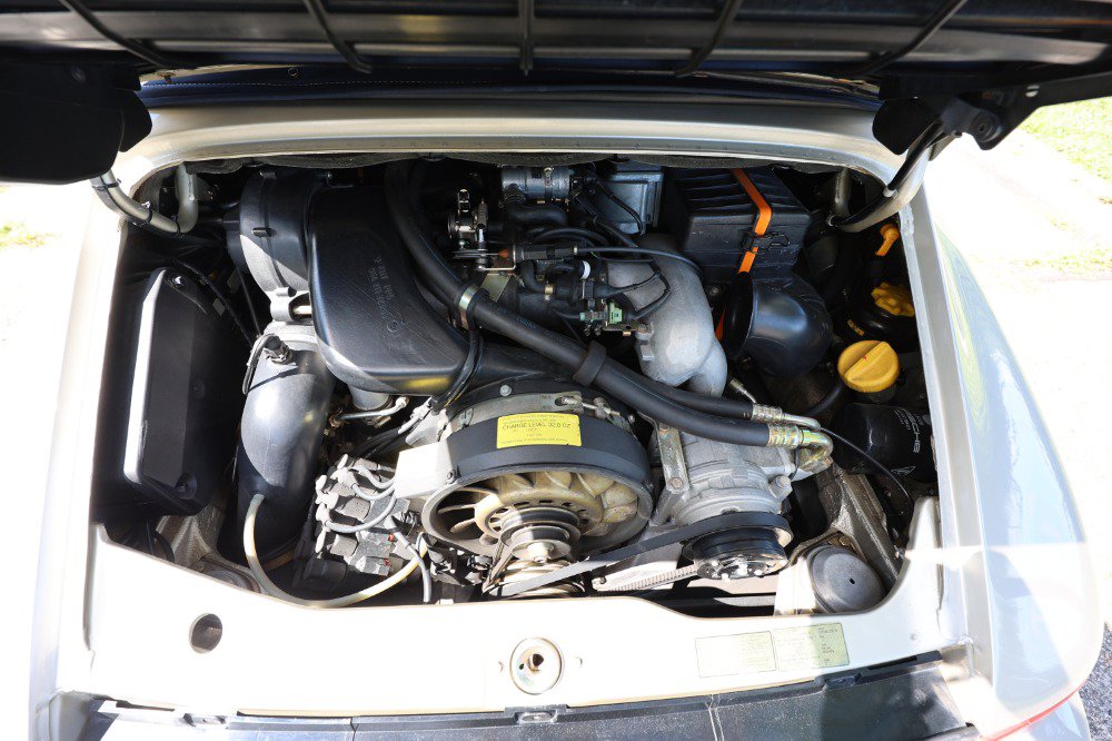 Used 1990 Porsche 911 Carrera image 10