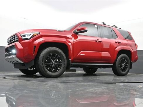 Used 2025 Toyota 4Runner Limited image 27
