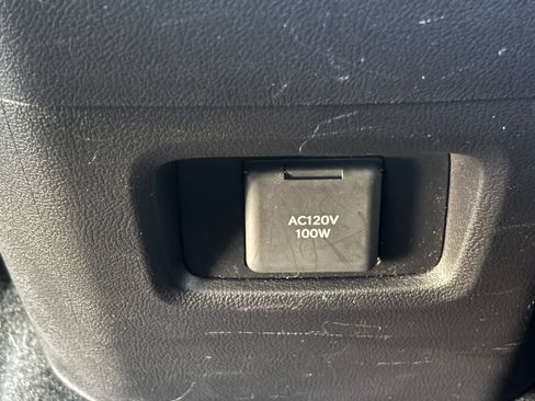 Used 2024 Toyota Grand Highlander AWD image 19