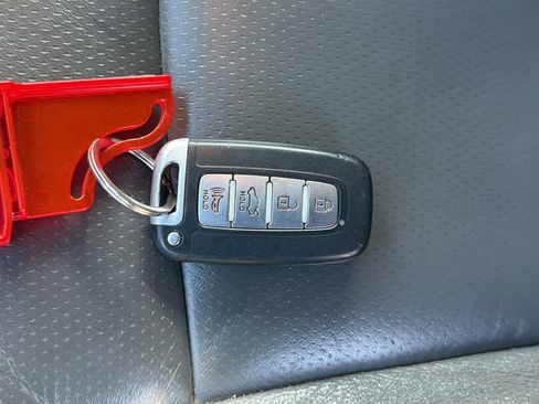 Used 2011 Hyundai Sonata Limited w/ Navigation Pkg 5 image 12