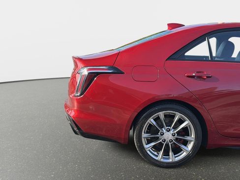 Used 2022 Cadillac CT4 V w/ Technology Package image 19