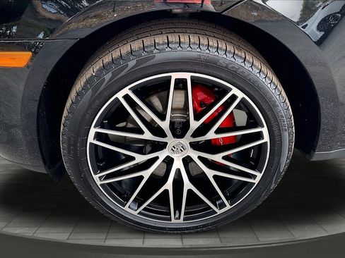 Used 2023 Porsche Macan S image 36