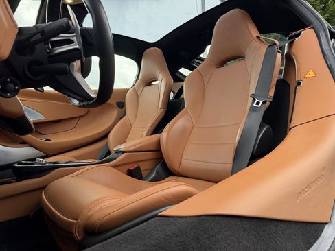 Used 2023 McLaren GT Luxe image 6