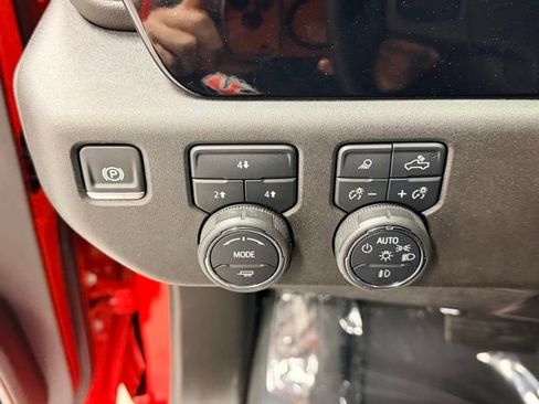 Certified 2024 Chevrolet Silverado 2500 LT w/ All Star Edition image 20