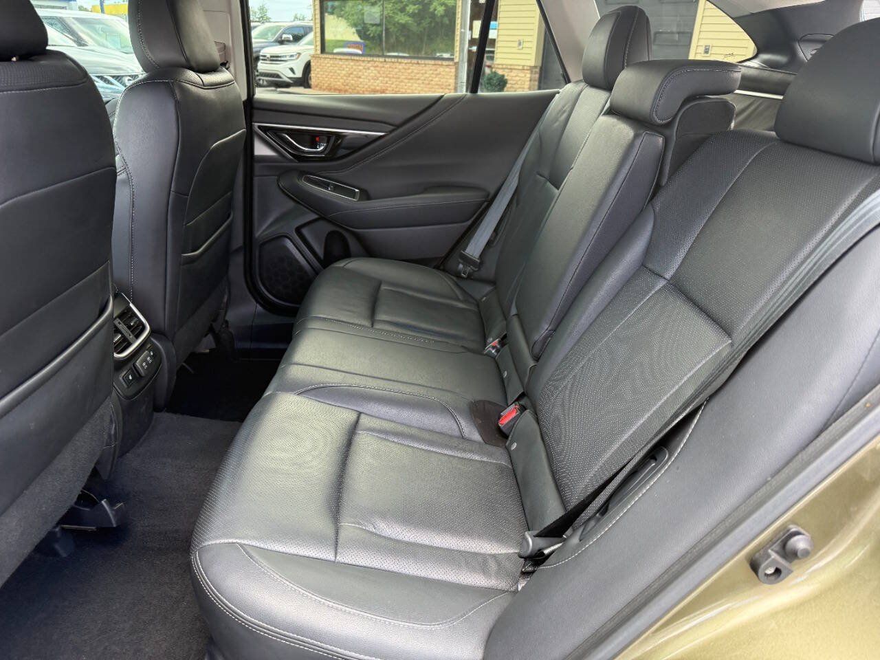 Used 2020 Subaru Outback Limited XT w/ Popular Package #2 AWD/4WD image 27