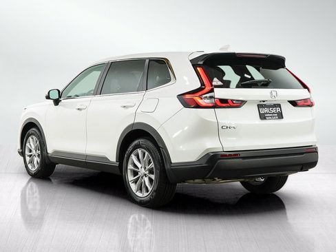 Used 2025 Honda CR-V EX image 3