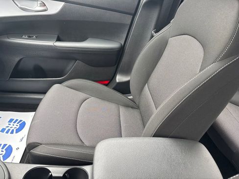 Used 2024 Kia Forte LXS w/ LXS Technology Package image 26