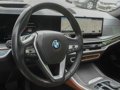 Used 2024 BMW X5 sDrive40i w/ Premium Package RWD image 9