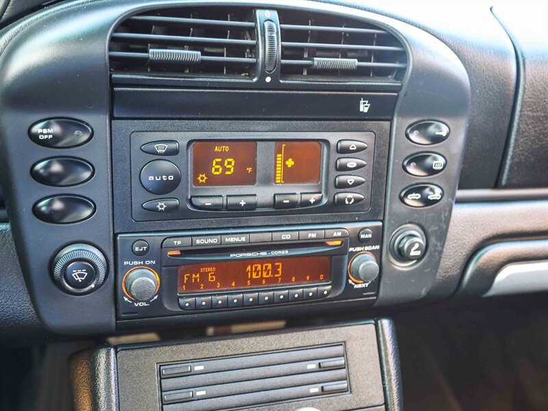 Used 2003 Porsche 911 Carrera RWD image 26