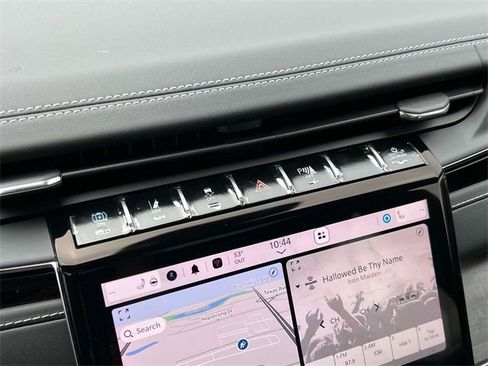 Used 2023 Jeep Grand Cherokee Overland w/ Luxury Tech Group IV image 30