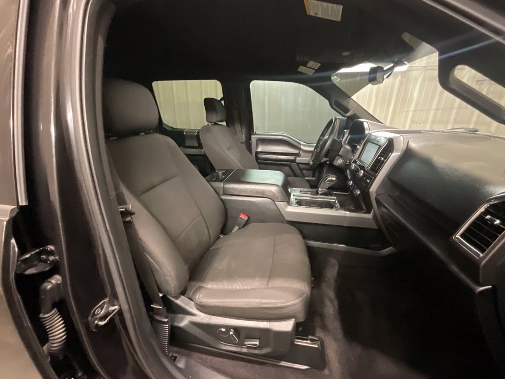 Used 2015 Ford F150 XLT w/ Equipment Group 302A Luxury AWD/4WD image 13