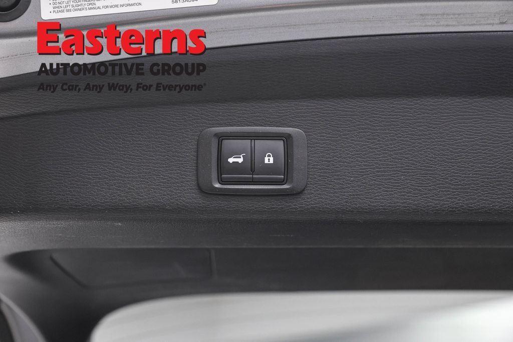 Used 2024 Mitsubishi Outlander SE AWD/4WD image 23