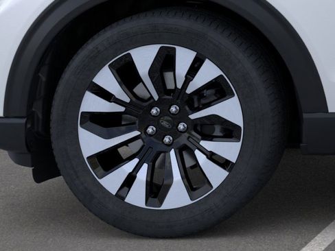 New 2026 Ford Explorer Platinum w/ LUX Leather Package image 19