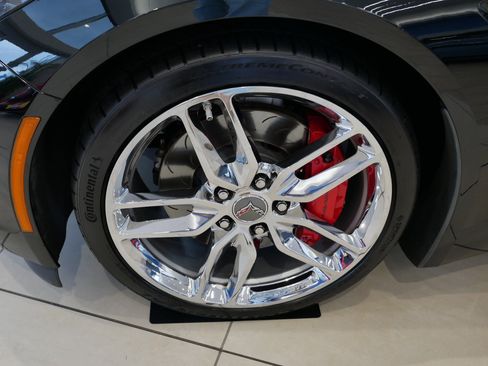 Used 2015 Chevrolet Corvette Stingray Convertible w/ 3LT Preferred Equipment Group image 16