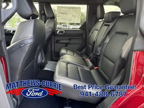 New 2026 Ford Bronco Outer Banks w/ Sasquatch Package AWD/4WD image 11