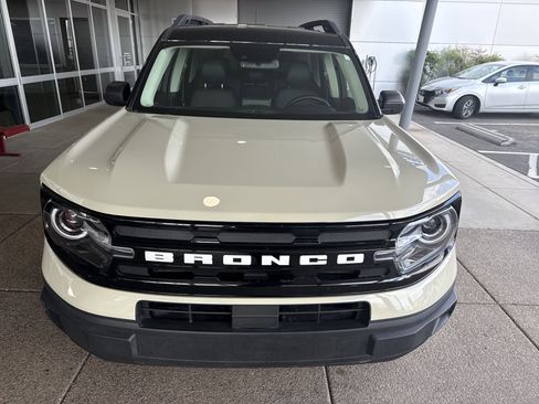 Used 2024 Ford Bronco Sport Outer Banks w/ Tech Package image 2