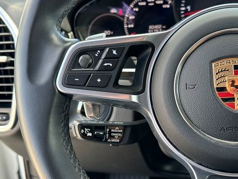 Used 2020 Porsche Cayenne image 15