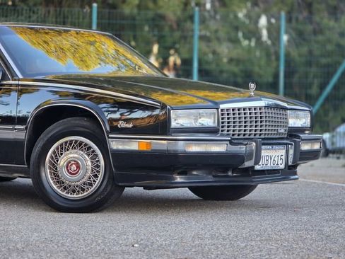 Used 1990 Cadillac Eldorado Coupe image 4