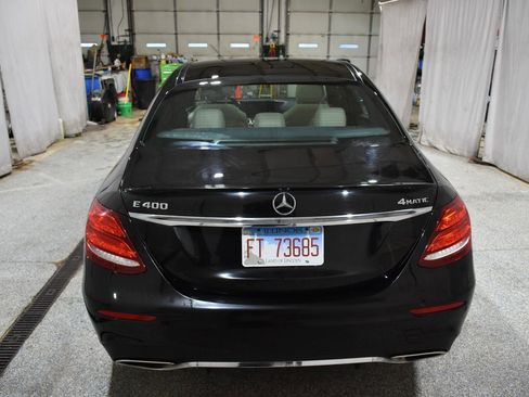 Used 2018 Mercedes-Benz E 400 4MATIC Sedan image 5