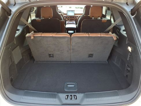 Certified 2023 Lincoln Aviator Reserve w/ Equipment Group 201A image 12