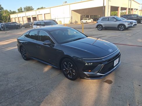 Used 2025 Hyundai Sonata SEL FWD image 6