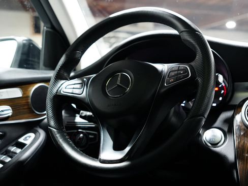 Used 2016 Mercedes-Benz GLC 300 4MATIC image 20