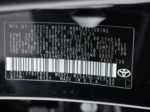 Used 2024 Toyota Corolla LE image 37