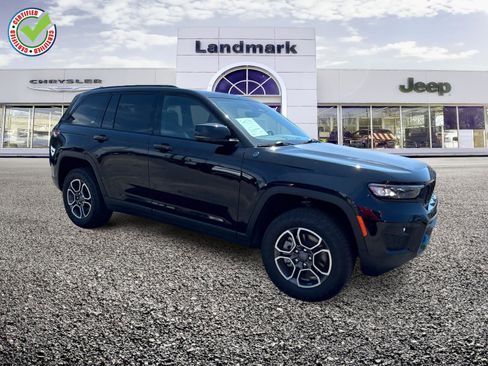 Used 2023 Jeep Grand Cherokee Trailhawk AWD/4WD image 1