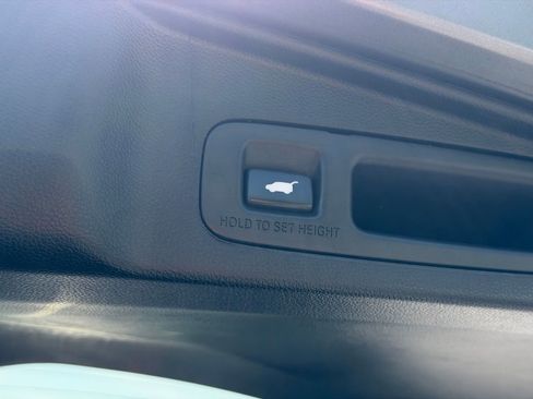 Used 2021 Honda CR-V Touring image 31