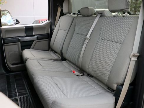 Used 2016 Ford F150 XLT image 23