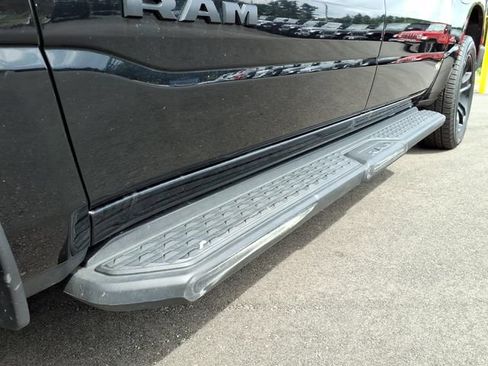 Used 2021 RAM 1500 Big Horn AWD/4WD image 11