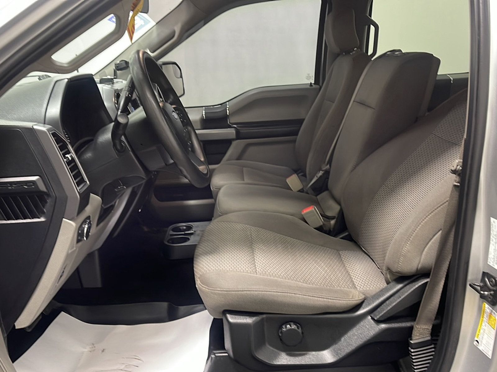 Used 2018 Ford F150 XLT AWD/4WD image 2