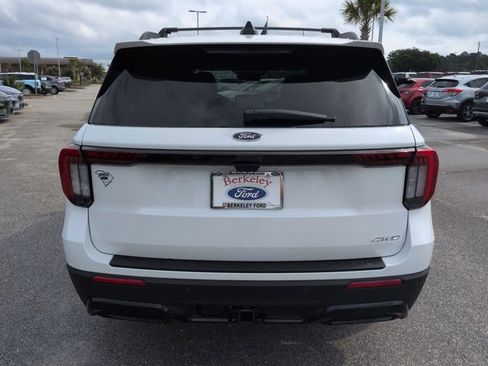 New 2026 Ford Explorer ST-Line w/ ST-Line Street Pack AWD/4WD image 5