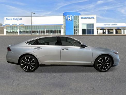 New 2026 Honda Accord Touring image 7