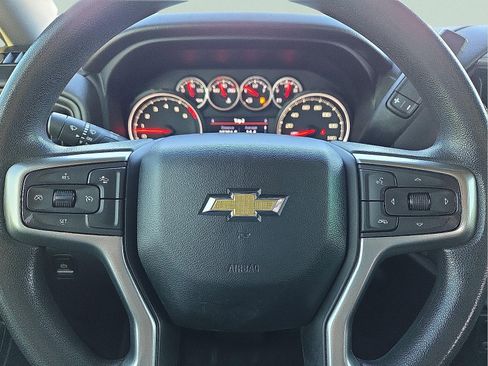 Used 2022 Chevrolet Silverado 2500 Custom w/ Custom Value Package image 24
