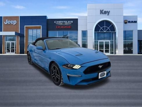 Used 2023 Ford Mustang Premium image 9