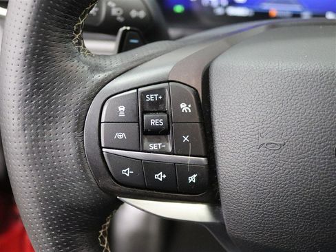 Used 2020 Ford Explorer ST w/ ST Street Pack image 31