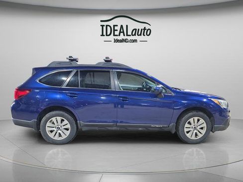 Used 2017 Subaru Outback 2.5i Premium AWD/4WD image 6