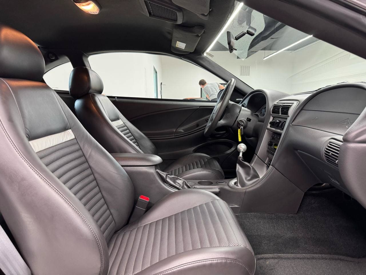 Used 2003 Ford Mustang Mach 1 RWD image 50