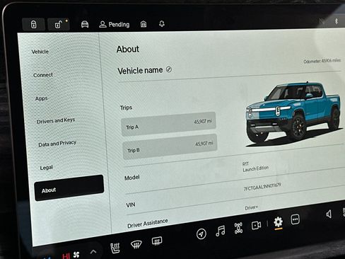 Used 2022 Rivian R1T Launch Edition image 29