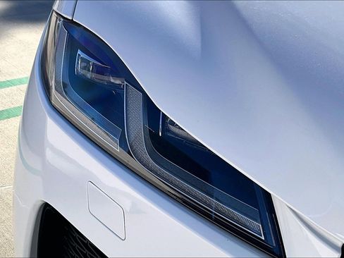 Used 2025 Jaguar F-PACE R-Dynamic S image 30