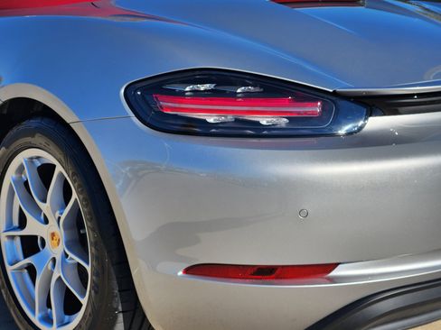 Used 2024 Porsche 718 Boxster image 5