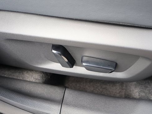 New 2026 Mitsubishi Outlander SEL image 33