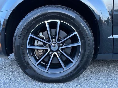 Used 2016 Dodge Grand Caravan R/T FWD image 27