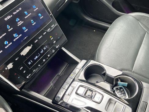 Used 2024 Hyundai Tucson Limited image 25