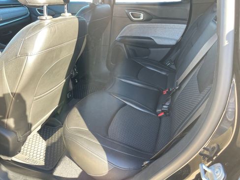 Used 2023 Jeep Compass Latitude w/ Convenience Group image 25