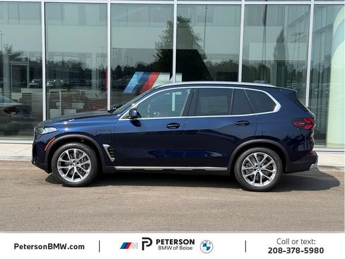 New 2026 BMW X5 xDrive50e AWD/4WD image 2