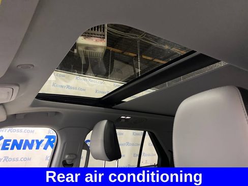 Used 2021 Ford Explorer XLT w/ Equipment Group 202A AWD/4WD image 11